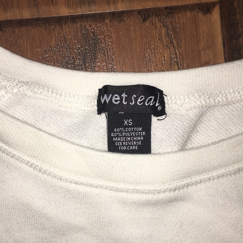 Graphic Sweatshirt - Picture 2 of 4